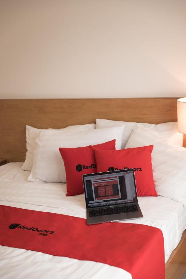 Reddoorz Marieline 2 Hotel Hô Chi Minh-Ville Extérieur photo